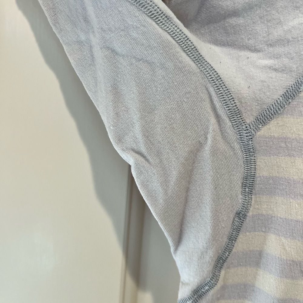 Striped Thermal Patagonia Hooded Top with Cream Sleeves - Picture 3 of 12